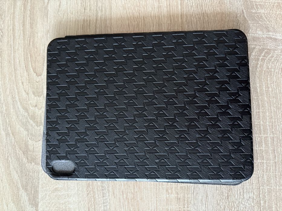 Оригинален кейс калъф Karl Lagerfeld за iPad 10