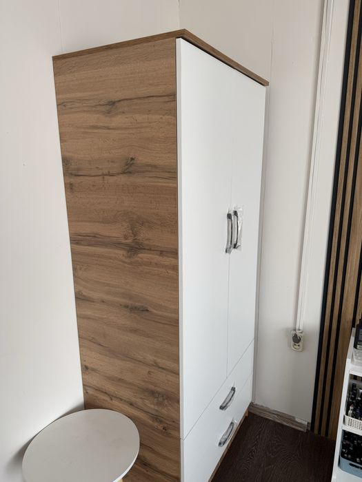 Шкаф алматы в хорошем состоянии.