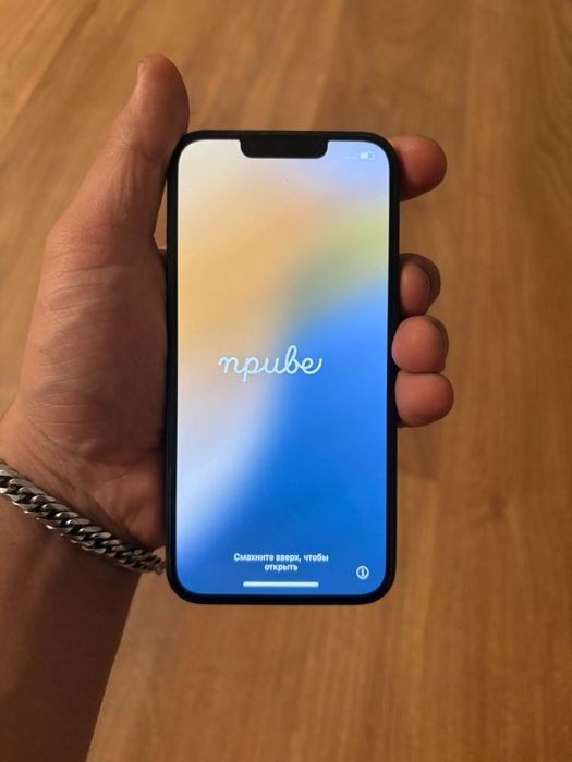 Продам Айфон 13 128 гб