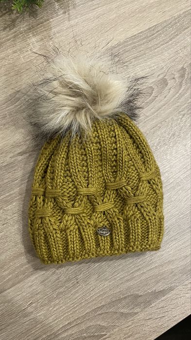 Нови дамски зимни шапки