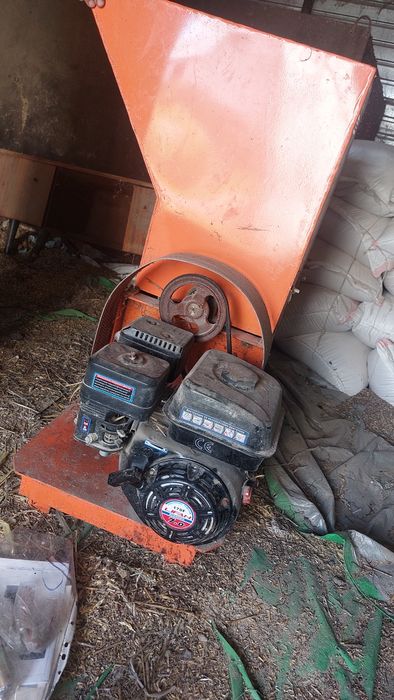 Продам сенорезку