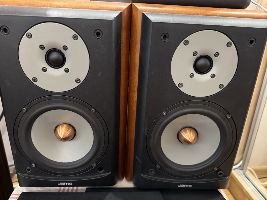 Jamo d 830 (concert 8)