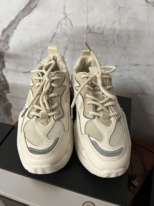 Продам обувь недорого