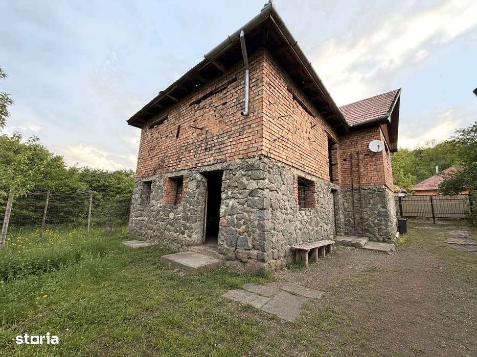 Casa individuala 102mp utili, 810 mp teren - Comuna Metes