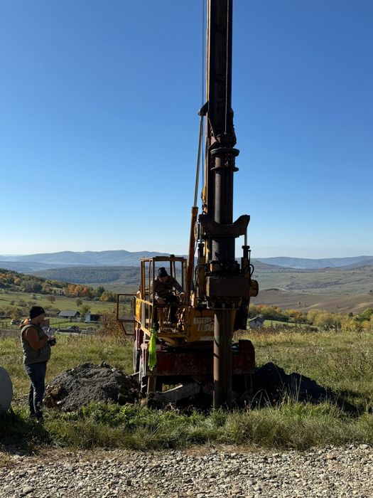 Foraje fantani cu diametru de 1 m