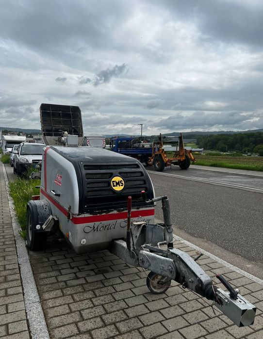 Полагане на подовa замазкa