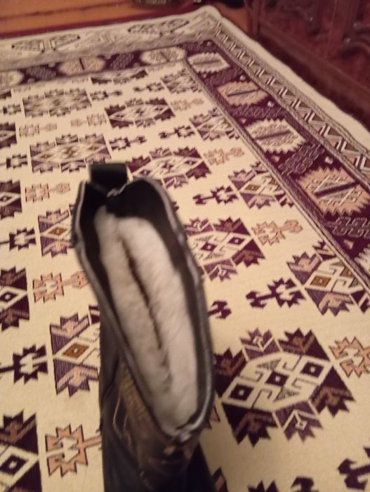 Кыстык етик  сатылады