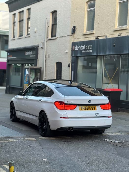 BMW 5 Series 2010 — imagine 2