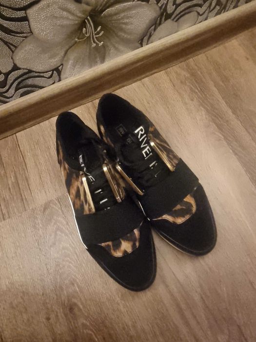 Обувки River Island
