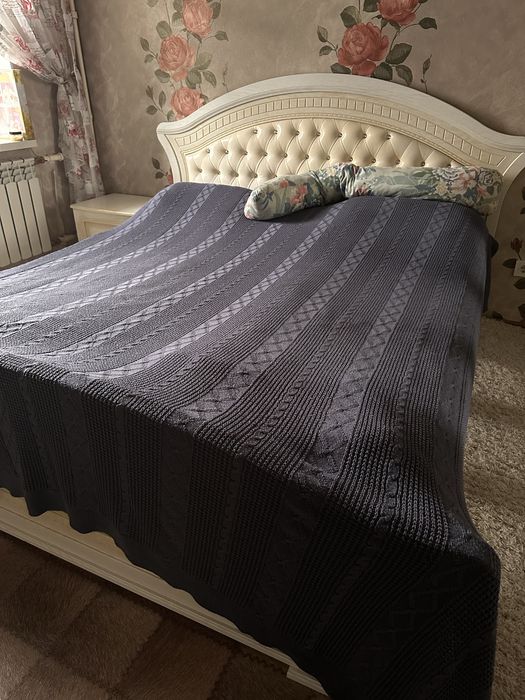 Кровать с матрасом