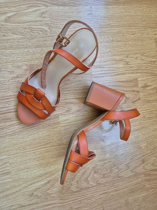 Sandale elegante Graceland maro cu toc masiv marimea 38