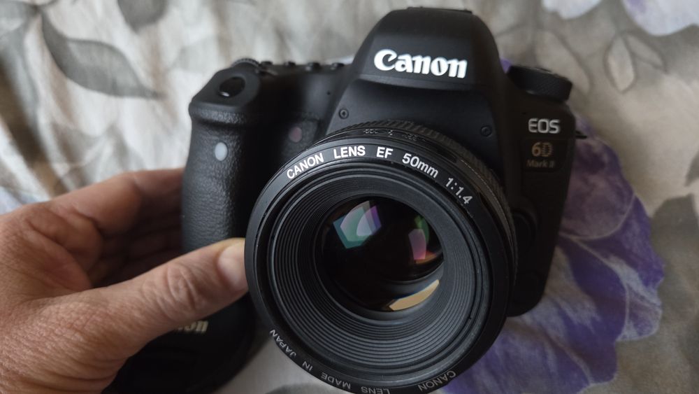 Canon 6d mk ii ca nou + Canon 50mm F1.4