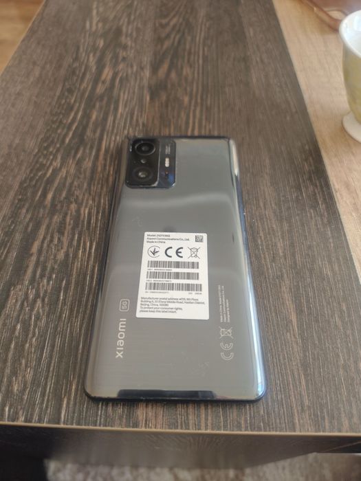 Xiaomi 11T pro  + зарядно към него