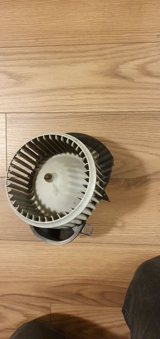 Мотор за парно BOSCH за VW Touareg II 7P (2014-2017) предно