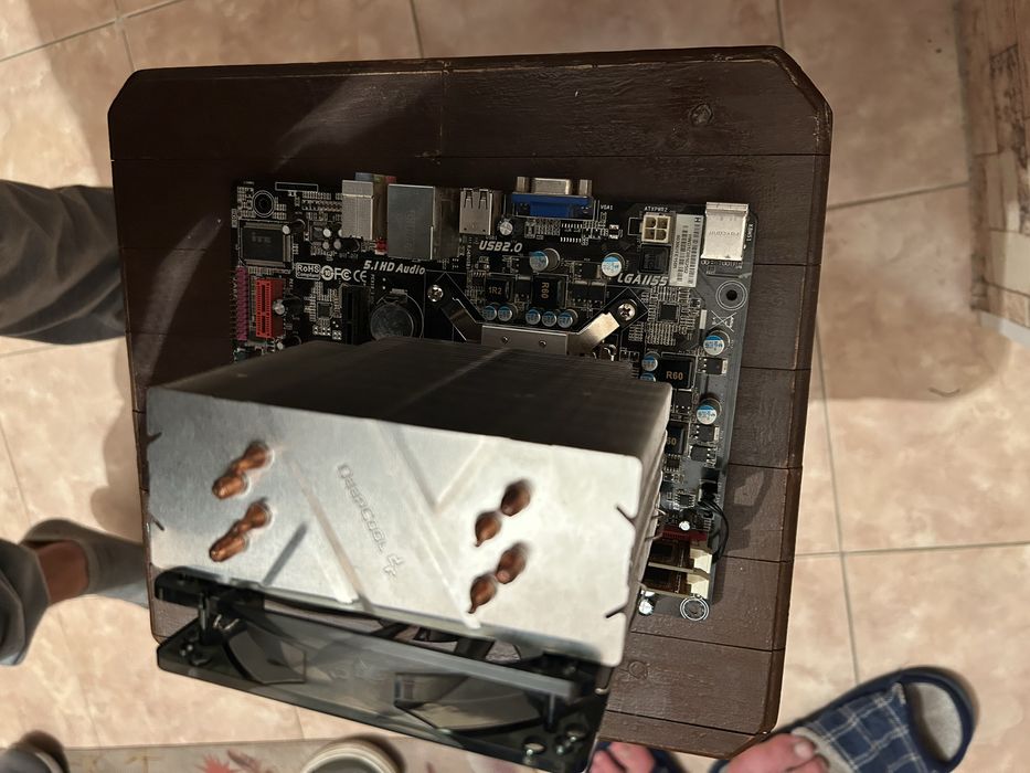 Материнская плата