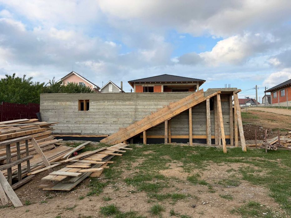 Teren de vanzare in Cheriu cu fundatie casa(198mp)