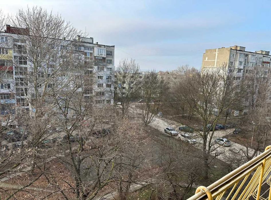 Дава се под наем Четиристаен апартамент в Варна, Център - 80 кв.м за 538.56 € - Снимка #16