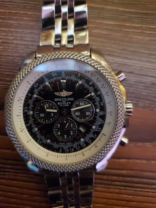 Продаю часы breitling