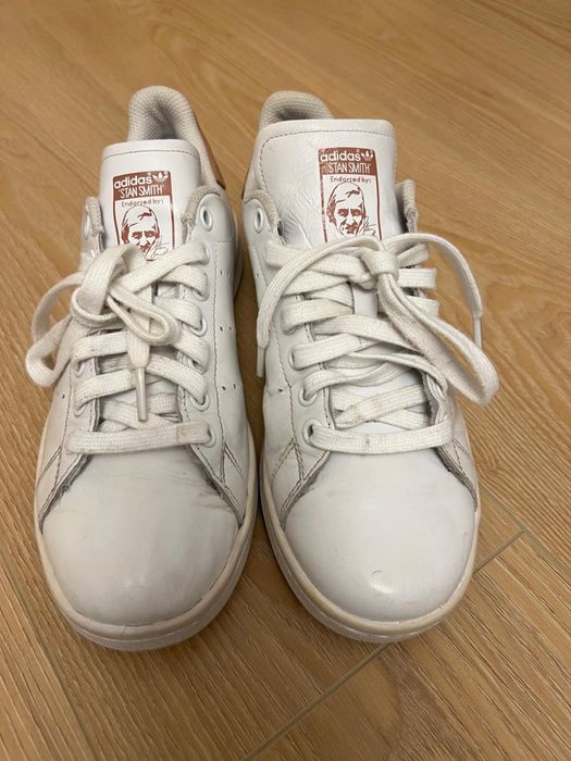 Дамски кецове на adidas