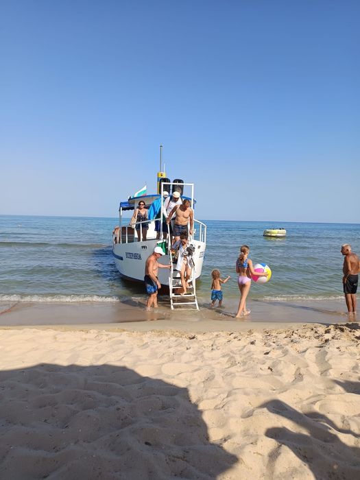 Кораб за разходки