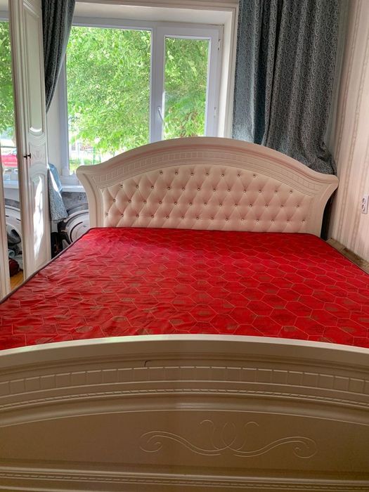 Продается Спальный + Тумка Сатылады