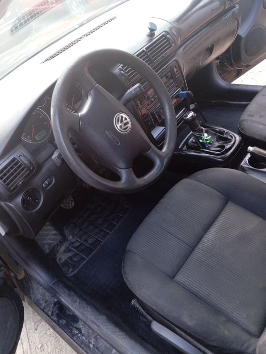 Vând passat B5 .