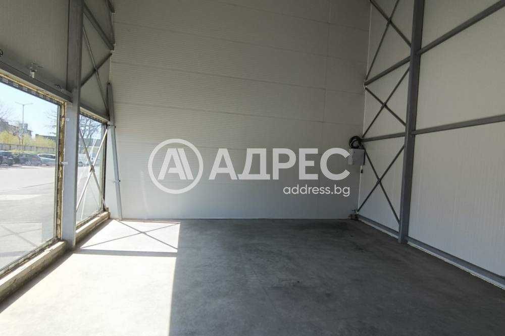 Търговско помещение в близост до "Кауфланд"!