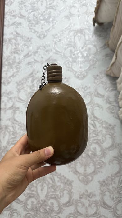 Военная фляга для воды