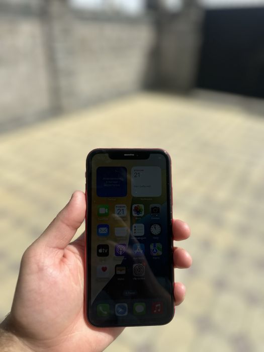 Продам iphone XR  в идеальном состояний