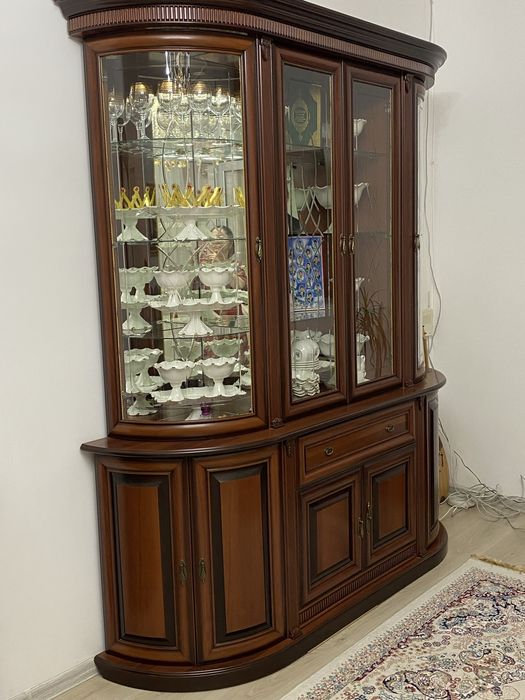 Продаю гостиную мебель