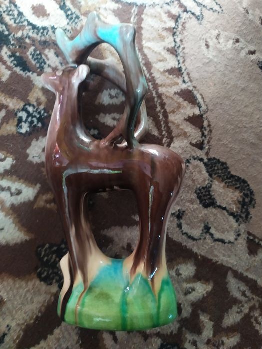 Продам советскую статуэтку Оленя.