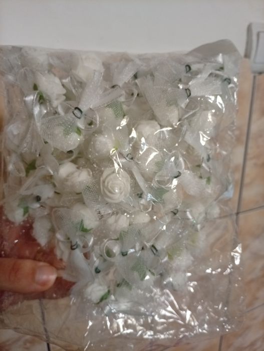 Vând aranjamente nunta