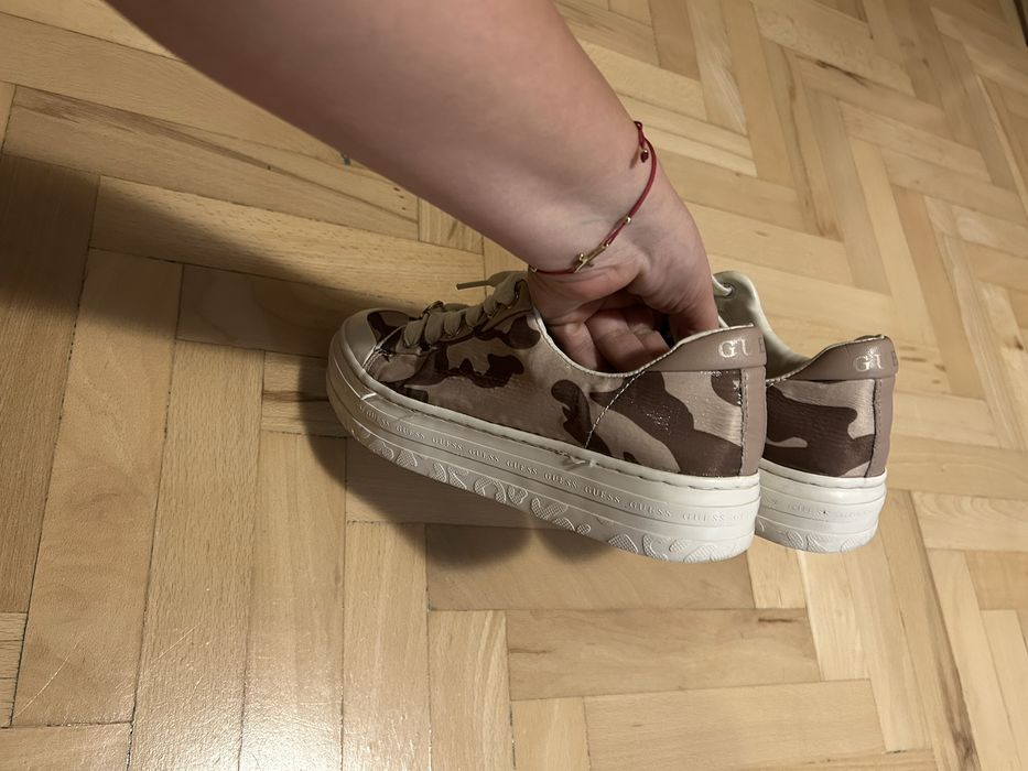 Оригинални кецове guess 38н