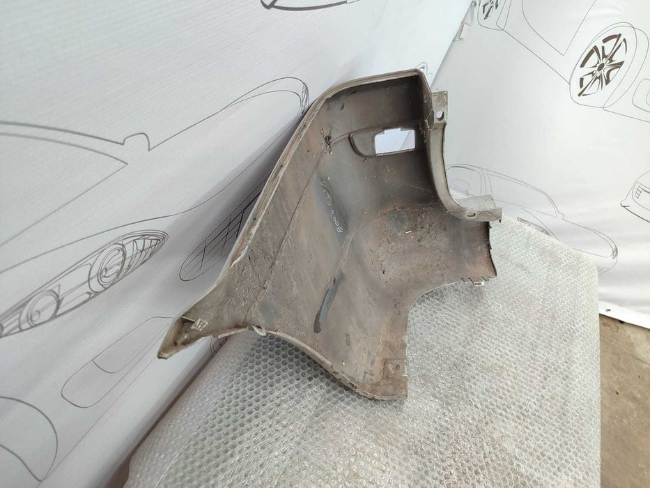 Colt Bara Spate Dreapta / Coltisor Bara Mercedes-Benz Vito / Viano (W639) 2003–2014 / Cod OEM A6398801571 (4D2)