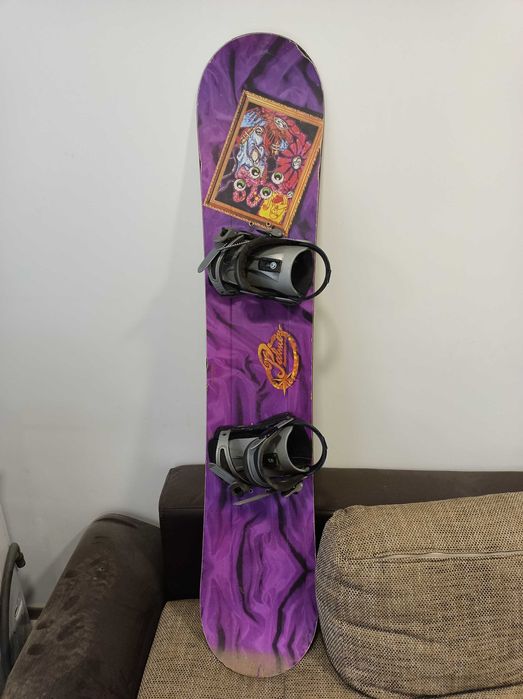 Продавам сноуборд с автомати