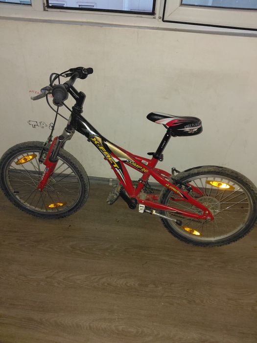 Vând bicicleta de copii