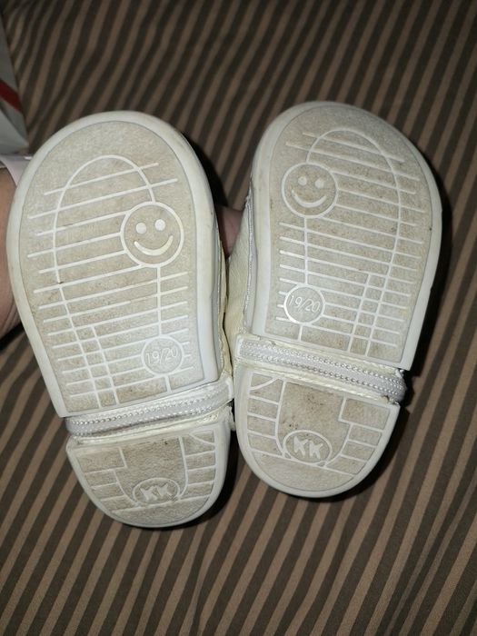 Бебешки буйки и сандали