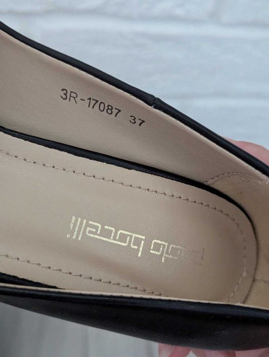 НОВИ официални обувки