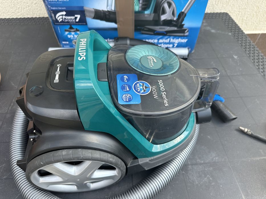 Aspirator fără sac philips series 5000 -900W