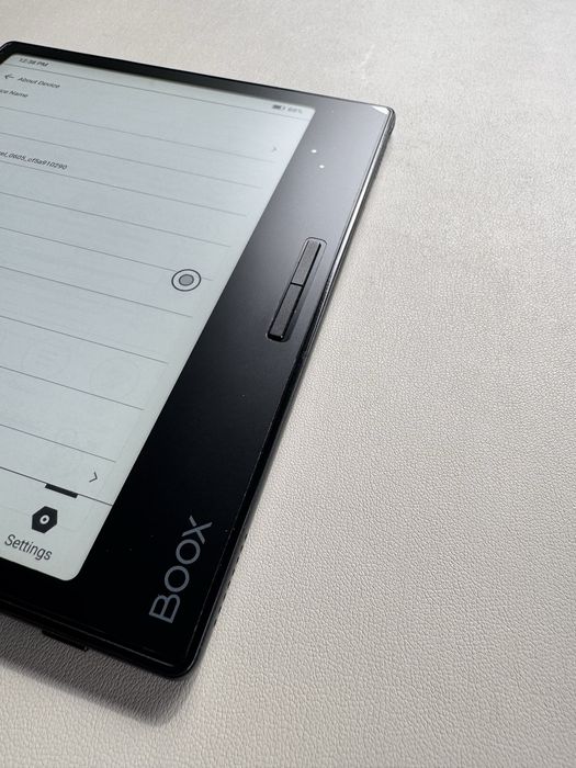 E-reader Onyx BOOX Page 7" – 3GB RAM / 32GB, Garanție eMAG, Cutie completă