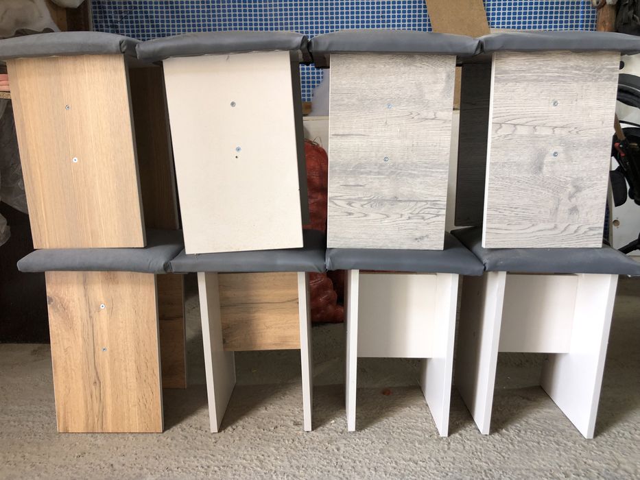 Продам табуретки 8 штук новые