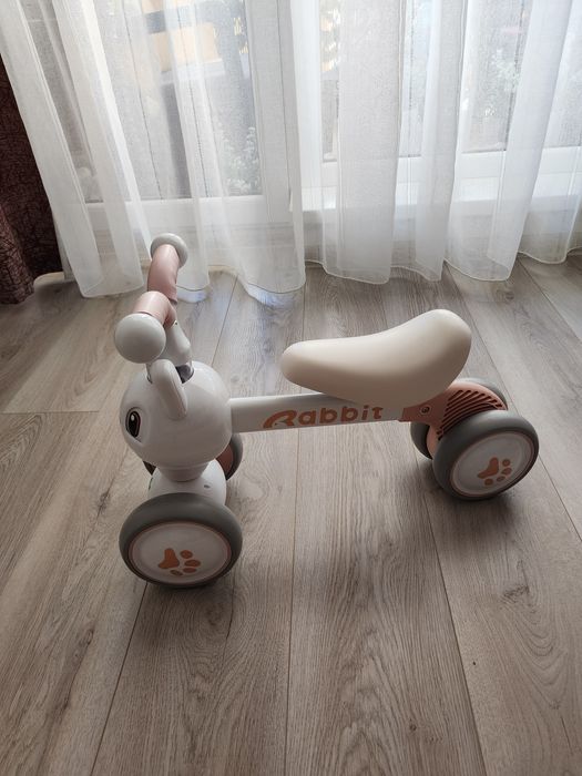 Bicicletă fără pedale pentru copii