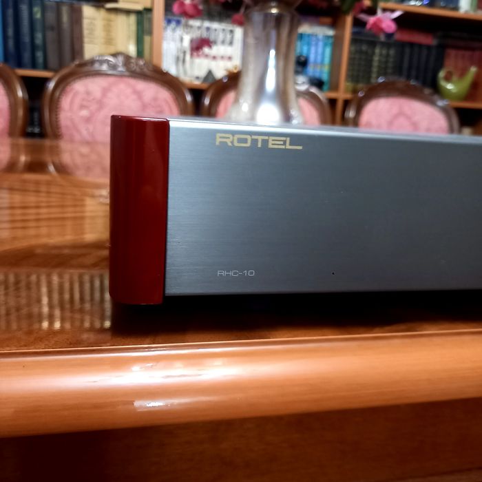 Rotel rhc-10 предварительный усилитель