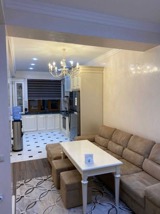 5ком Новостройка, Яшнабад — центр города улица Садыка Азимова;