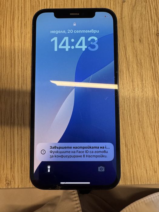 Продавам използвани iphone 6 и iphone 12