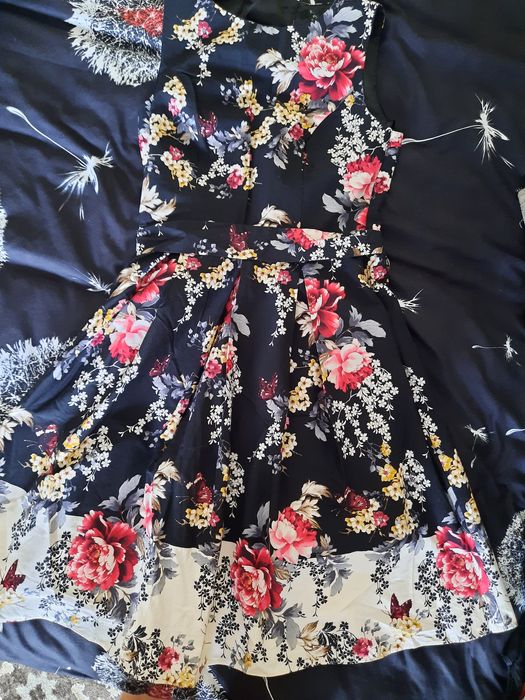 Rochie vesela in care te vei simți minunat