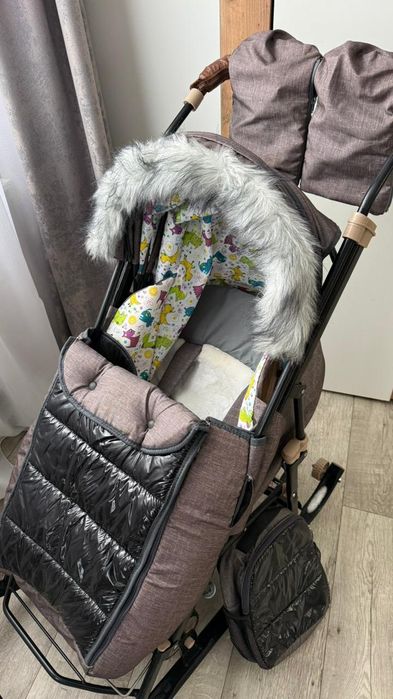 Продам Коляска сани