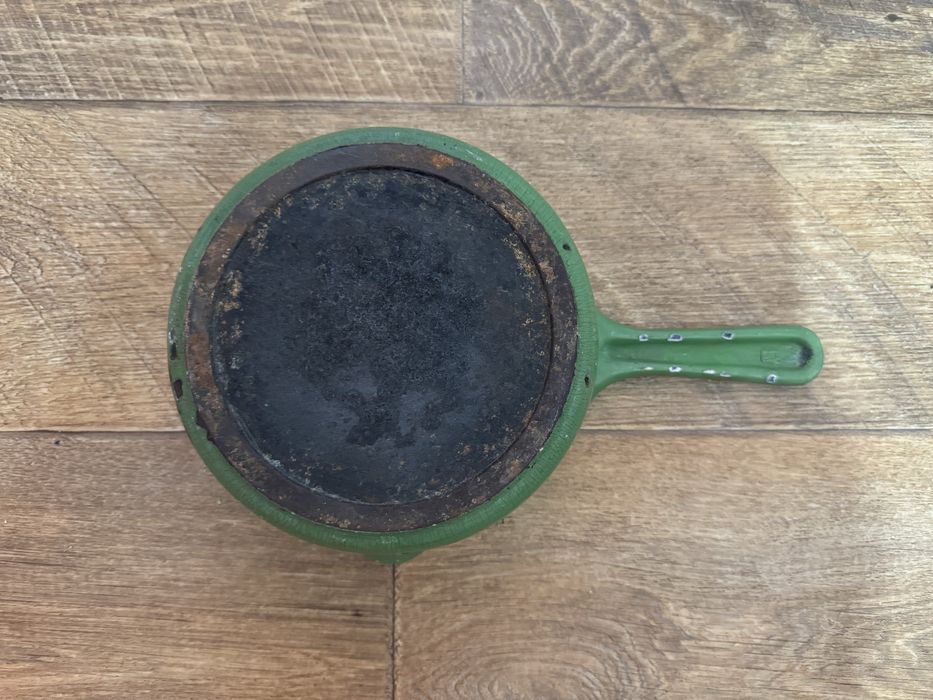 Чугунный советский ковш