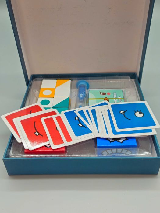 Нова! Логическа игра с кубчета и карти Geometric Fun Cube – (2в1), 3+