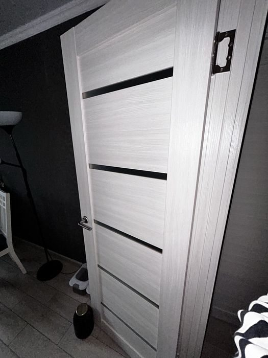 Продам двери 6 штук